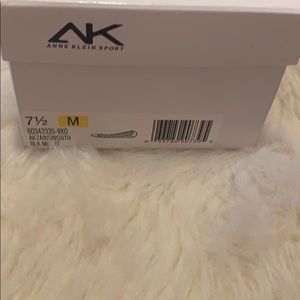 Women flats